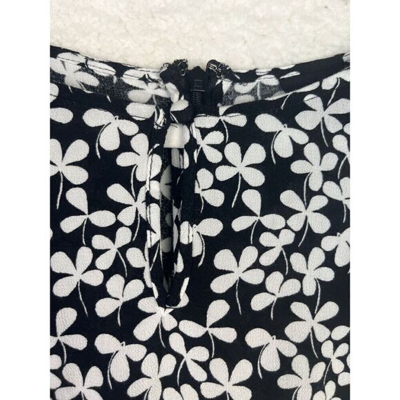 Who What Wear Romper Shorts Ruffle Black White Clover Floral Size Medium - Picture 4 of 8